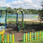 Pmr Avec Terrasse - 4 Personnes - Api-1-52-1522 *