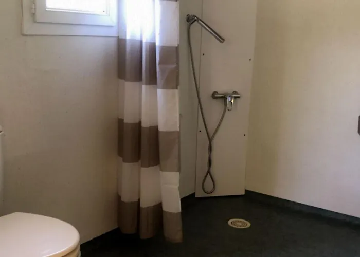Pmr Avec Terrasse - 4 Personnes - Api-1-52-1522 * Beaudreix