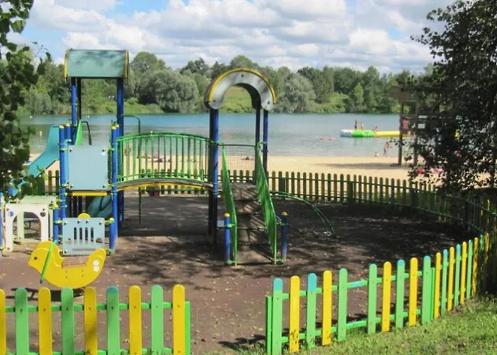 Pmr Avec Terrasse - 4 Personnes - Api-1-52-1522 *